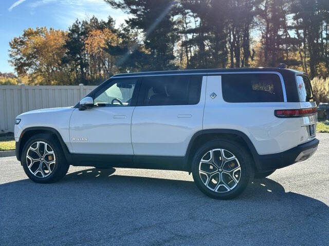 2022 Rivian R1S Launch Edition