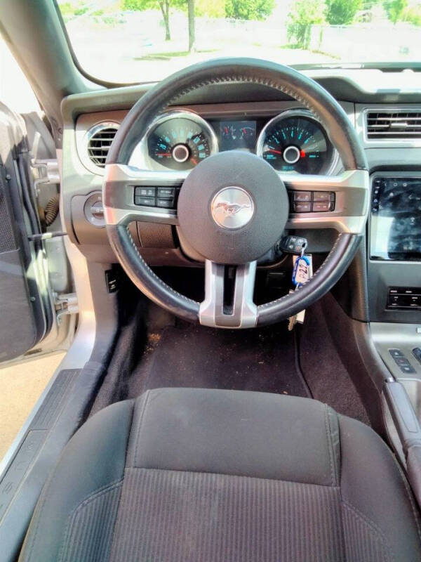 2014 Ford Mustang V6