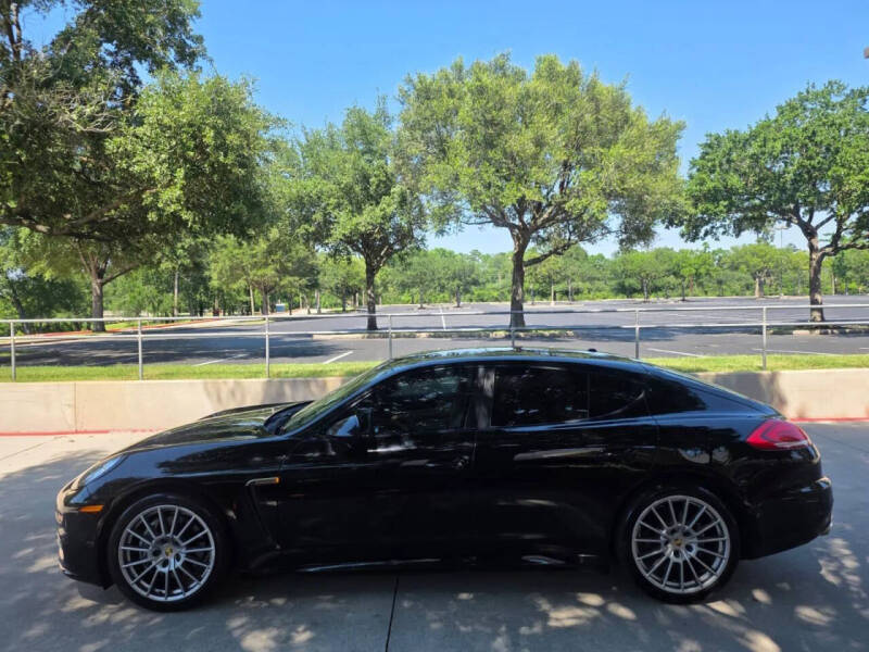 2016 Porsche Panamera