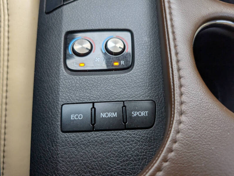 2017 Toyota Avalon XLE Premium