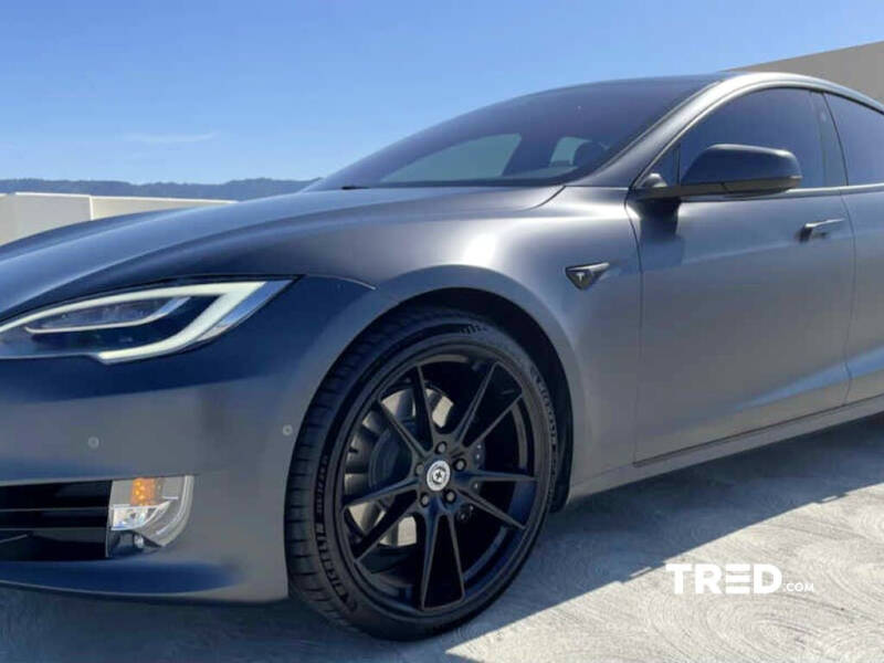 2020 Tesla Model S Long Range