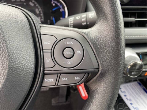 2025 Toyota RAV4 Hybrid LE