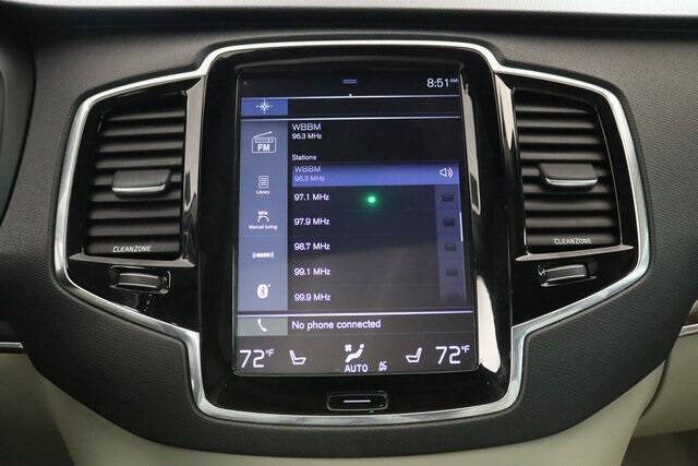 2016 Volvo XC90 T6 Momentum