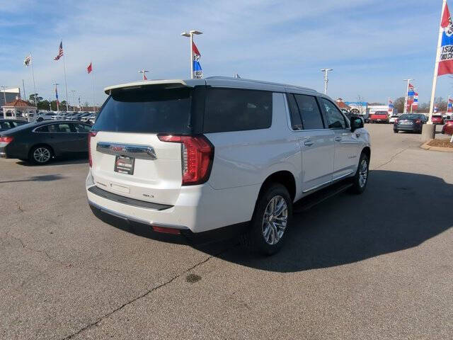 2023 GMC Yukon XL SLT