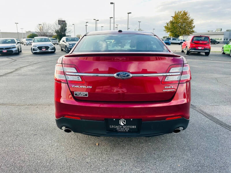 2018 Ford Taurus SEL