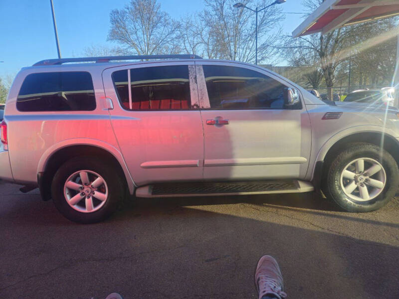 2011 Nissan Armada SV