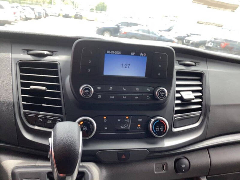 2025 Ford Transit 250