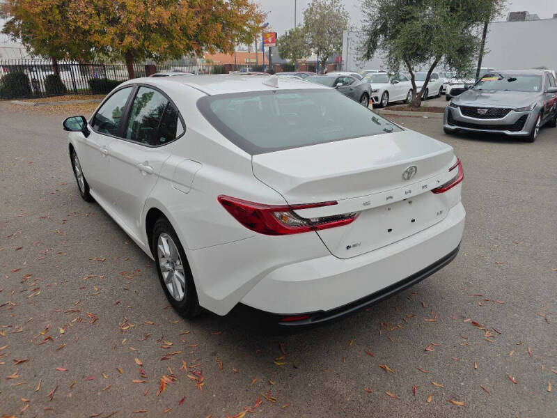 2025 Toyota Camry LE