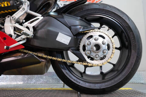 2021 Ducati Panigale V2