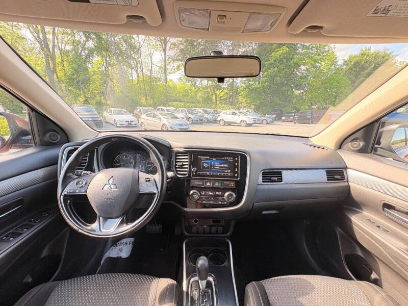 2017 Mitsubishi Outlander SE