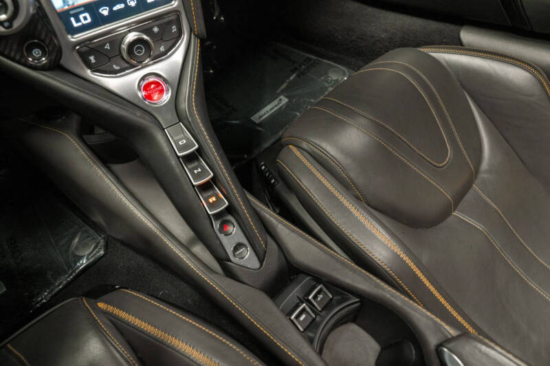 2020 McLaren 720S Spider