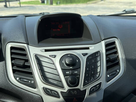 2012 Ford Fiesta SE