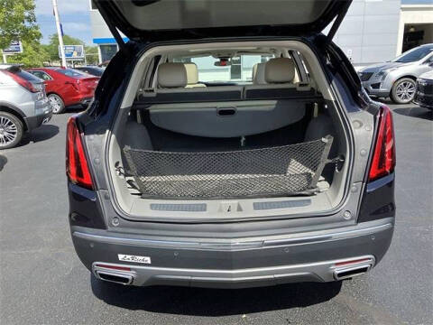 2022 Cadillac XT5 Premium Luxury