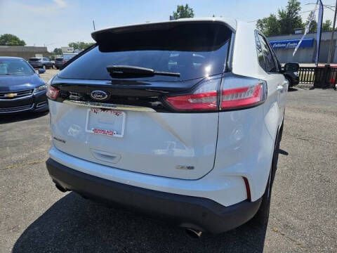 2020 Ford Edge SE