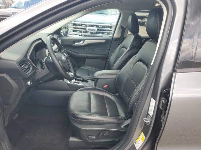 2022 Ford Escape SEL