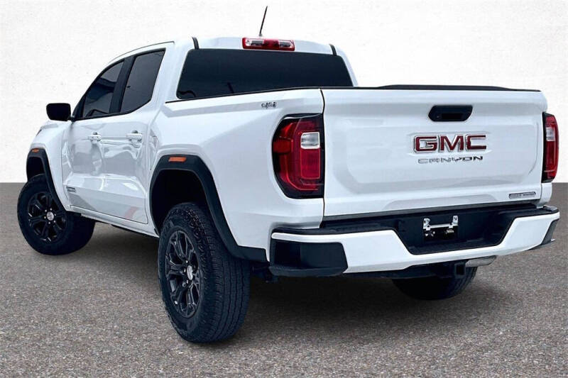 2024 GMC Canyon Elevation