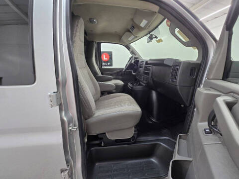 2024 Chevrolet Express 2500