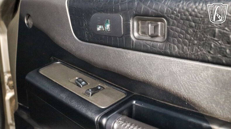 2003 HUMMER H2