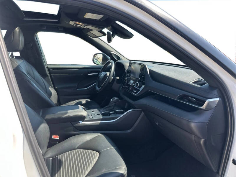 2021 Toyota Highlander XSE