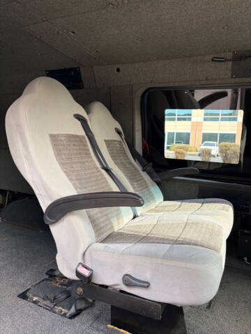 2003 Ford E-Series E-350 SD