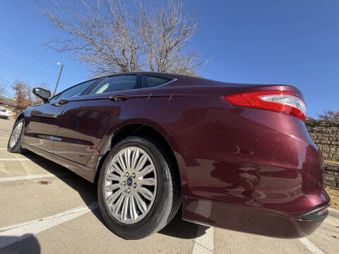 2013 Ford Fusion Hybrid SE