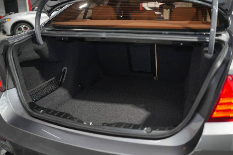 2015 BMW 5 Series 528i