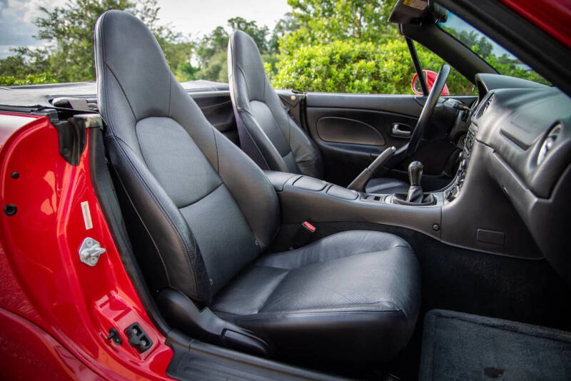 2003 Mazda MX-5 Miata