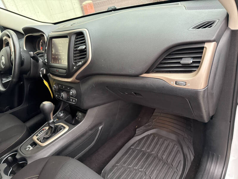 2017 Jeep Cherokee Latitude