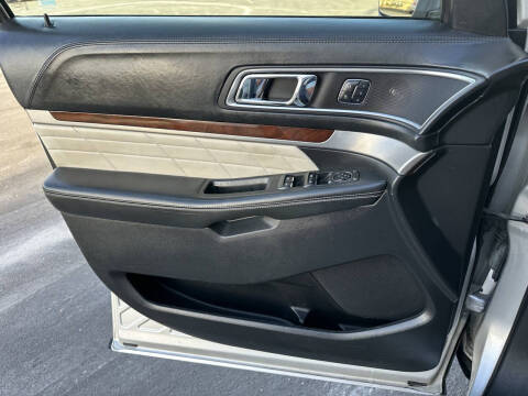 2016 Ford Explorer Platinum