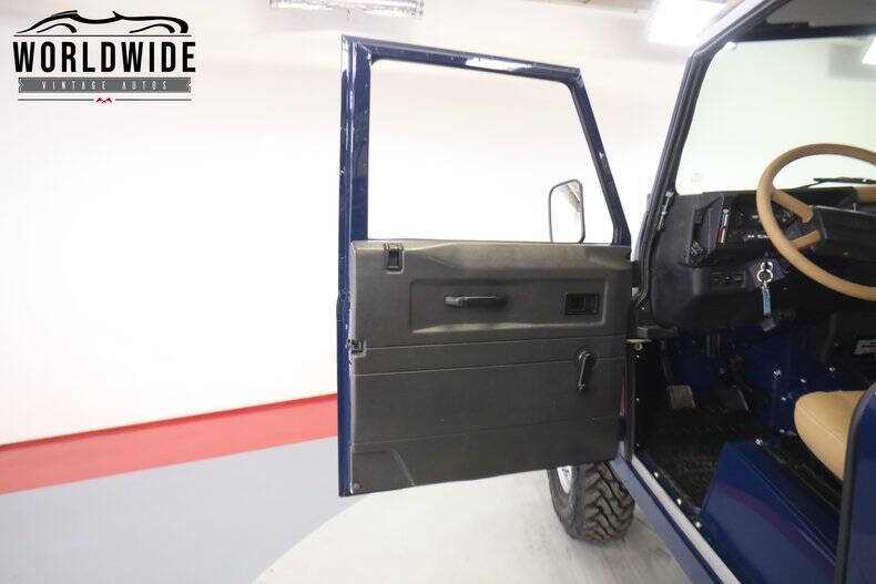 1991 Land Rover Defender