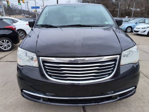2014 Chrysler Town and Country Touring