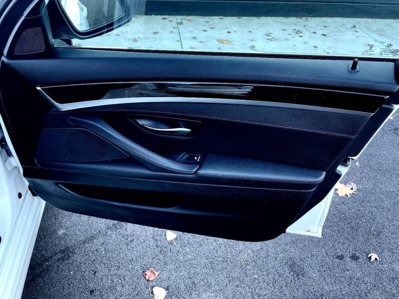 2016 BMW 5 Series 528i xDrive