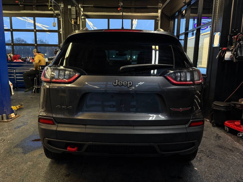 2020 Jeep Cherokee Trailhawk