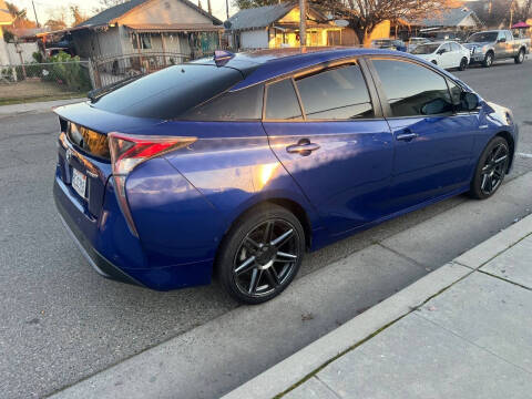 2017 Toyota Prius Two