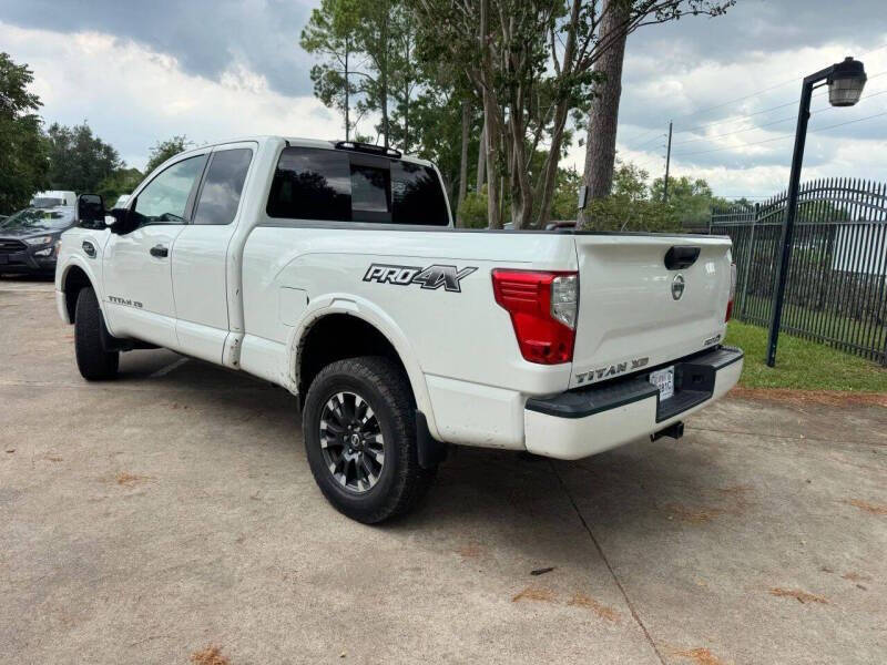 2017 Nissan Titan PRO-4X