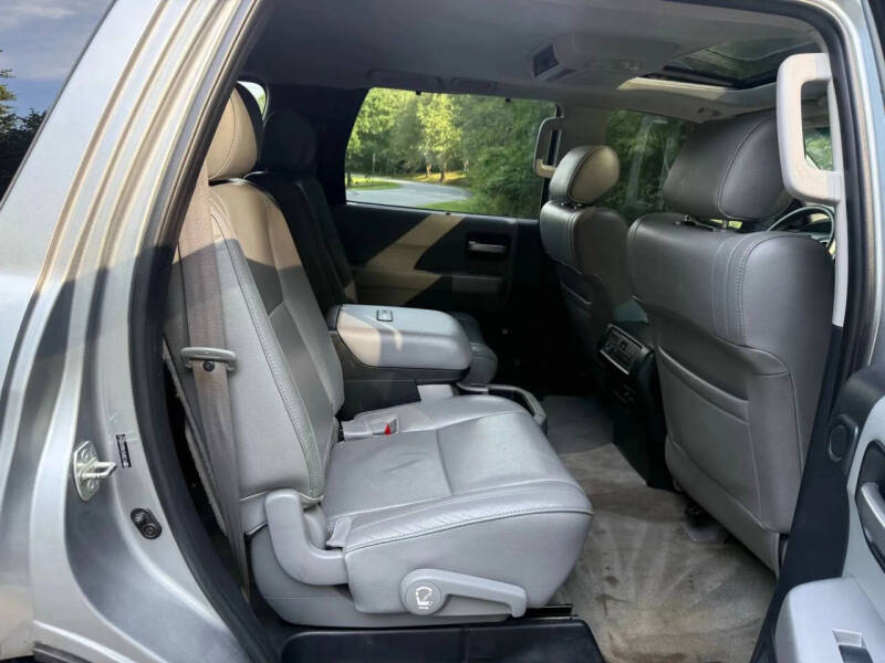 2008 Toyota Sequoia Platinum