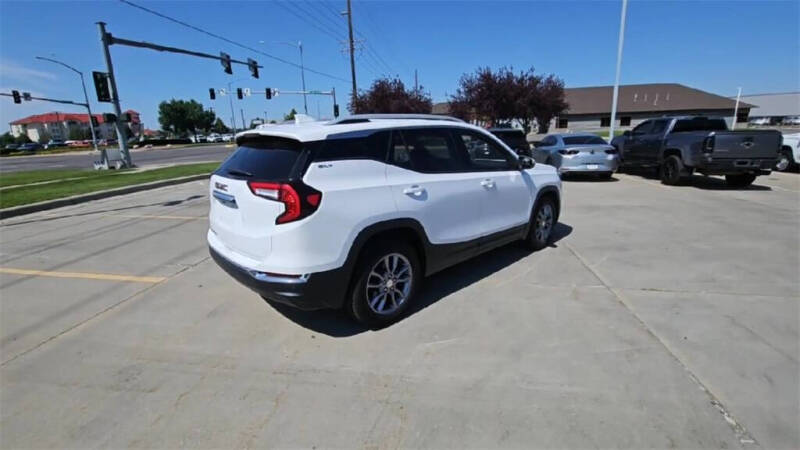 2023 GMC Terrain SLT