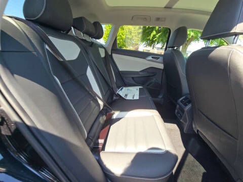 2025 Volkswagen Taos SEL 4Motion