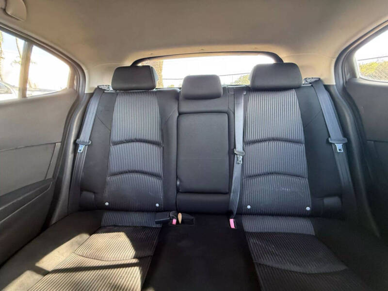 2014 Mazda MAZDA3 i Touring