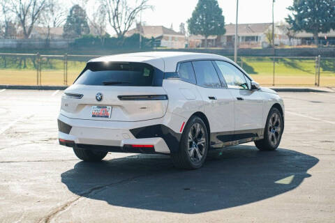 2025 BMW iX xDrive50