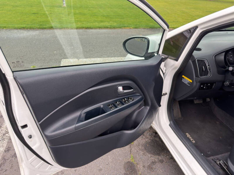 2016 Kia Rio LX