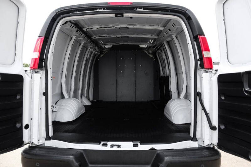 2021 Chevrolet Express 2500