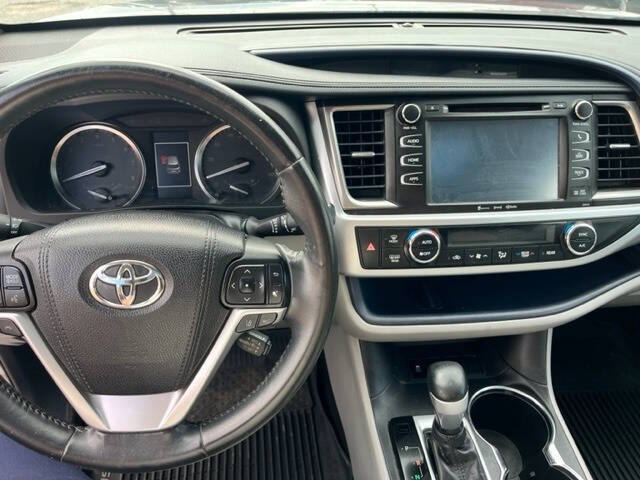 2018 Toyota Highlander SE