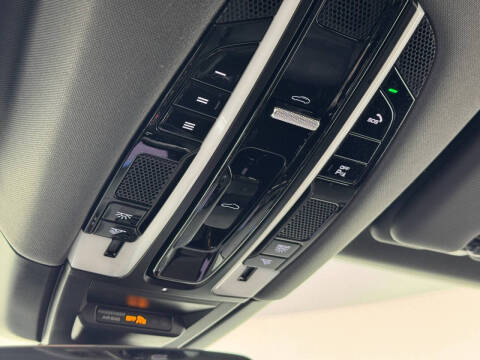 2022 Porsche Cayenne Platinum Edition