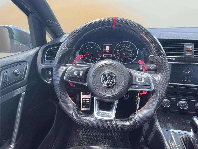 2017 Volkswagen Golf GTI S