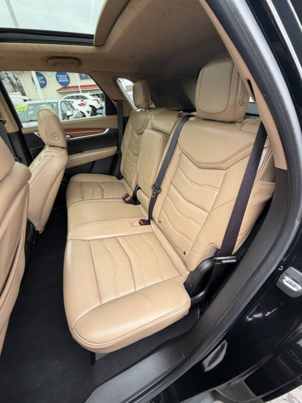 2017 Cadillac XT5 Platinum