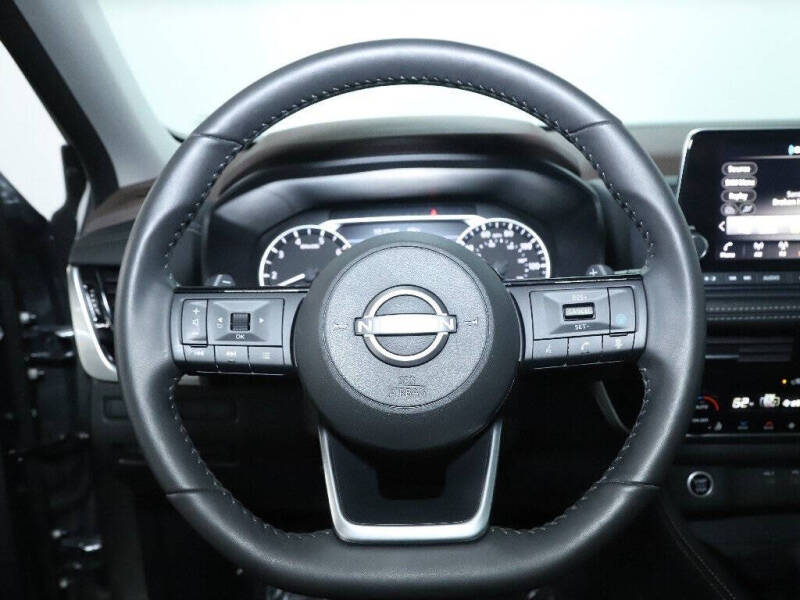 2022 Nissan Rogue SL