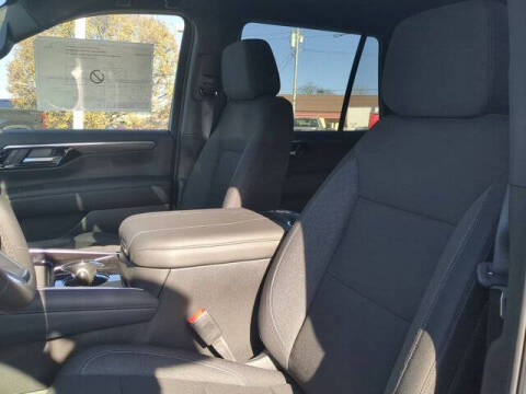 2025 Chevrolet Tahoe LS