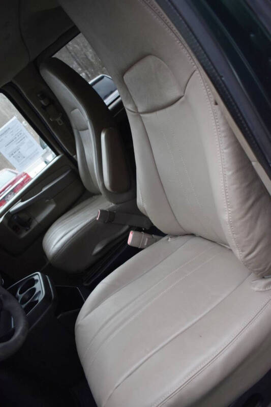 2012 GMC Savana LS 2500