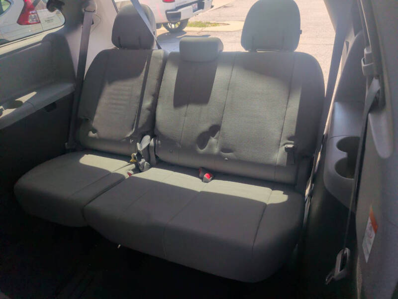 2015 Toyota Sienna XLE 8-Passenger